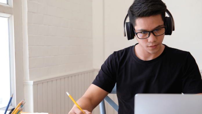 Muchos de vosotros nos preguntáis por oposiciones que os permitan trabajar desde casa. 🏠 En #mundopositor🧐 te explicamos qué opciones existen y cómo prepararlas.
➡ mundopositor.info/oposiciones-pa…