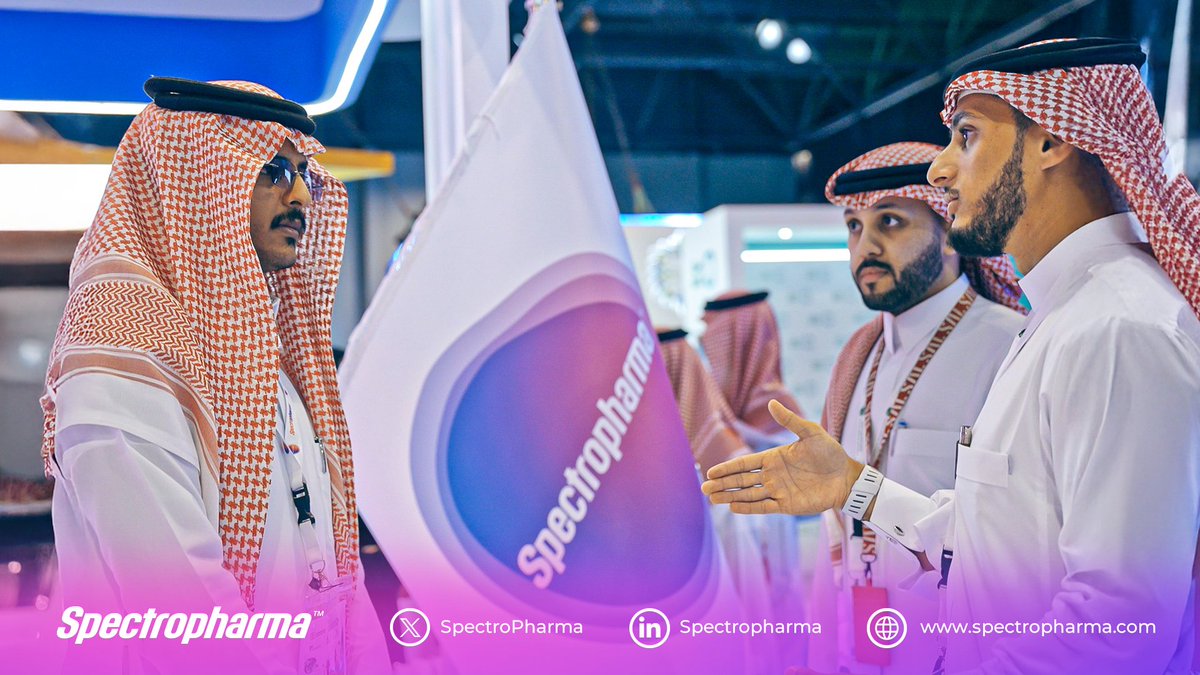 spectropharma's tweet photo. لقطات من جناح #سبكتروفارما خلال مشاركتها في #منتدى_الصناعة_السعودي بـ #الظهران، للتعريف بأنشطة الشركة وتسليط الضوء على خططها في توطين التقنية، ونقل المعرفة، والمساهمة في تطوير حلول دوائية مبتكرة تلبي احتياجات القطاع الصحي الوطني.

#Spectropharma
#SIF2025 https://t.co/4NqfkWrufd