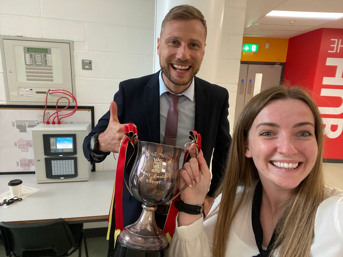 Mr Robertson tweet media