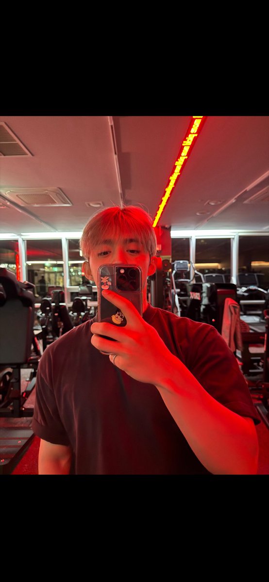 coupserenity's tweet photo. came back just to say wtf choi seungcheol......... 😩🫵🏻 https://t.co/CblO27caps