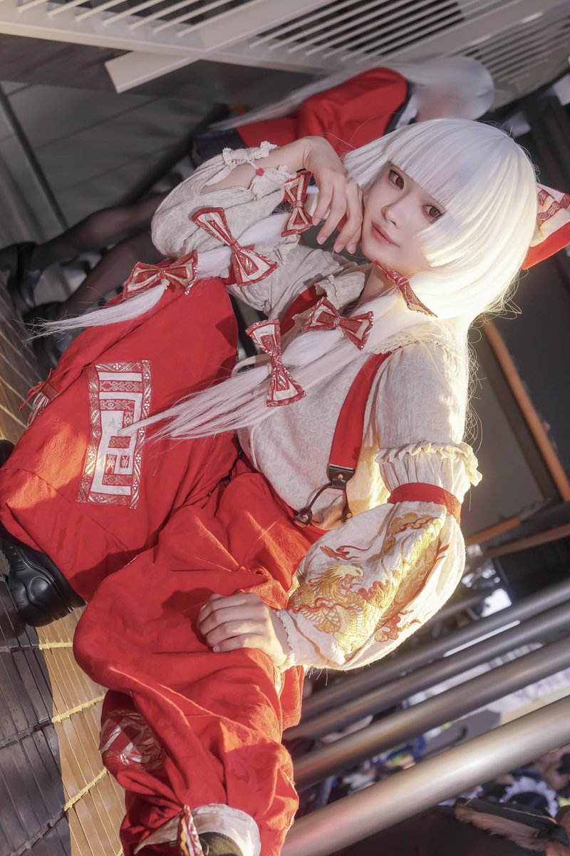 yMo_g13's tweet image. cosplay |コスプレ
東方project 藤原妹紅
.
「今宵の弾は、
お嬢ちゃんのトラウマになるよ。」
📸▶︎@8_Plain_bread_2
#東方project #アコスタ池袋