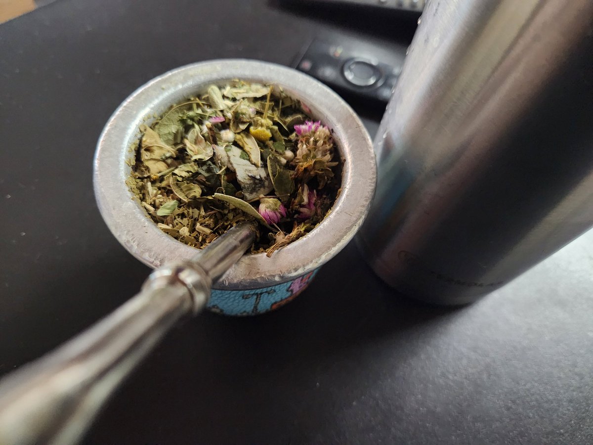 Arriba sabandijas!! Ni un protestar, yo no olvido.