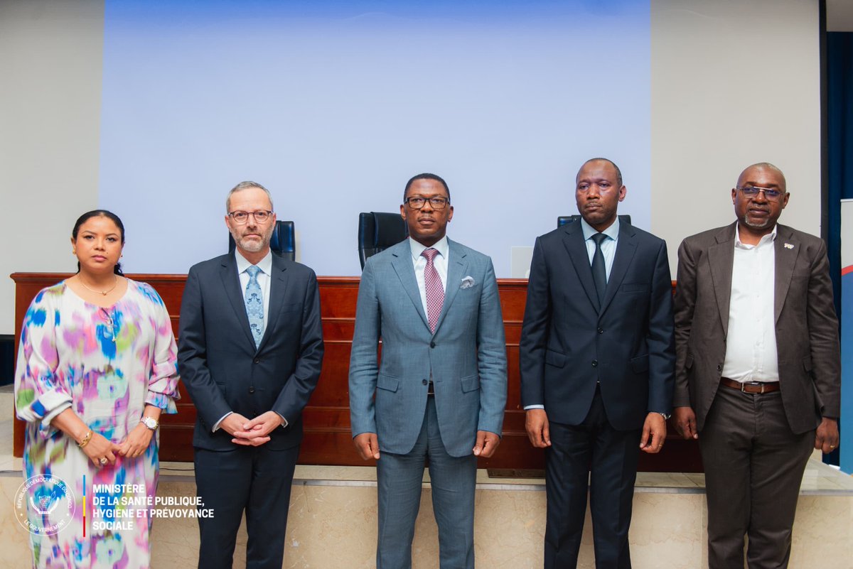 La France remet 100 000 doses de vaccin adultes contre le Mpox à la RDC et réaffirme son engagement en faveur d’une santé mondiale solidaire. 

Découvrez tous les détails dans le communiqué de presse en cliquant ici 👉🏼: bit.ly/3HTkf14