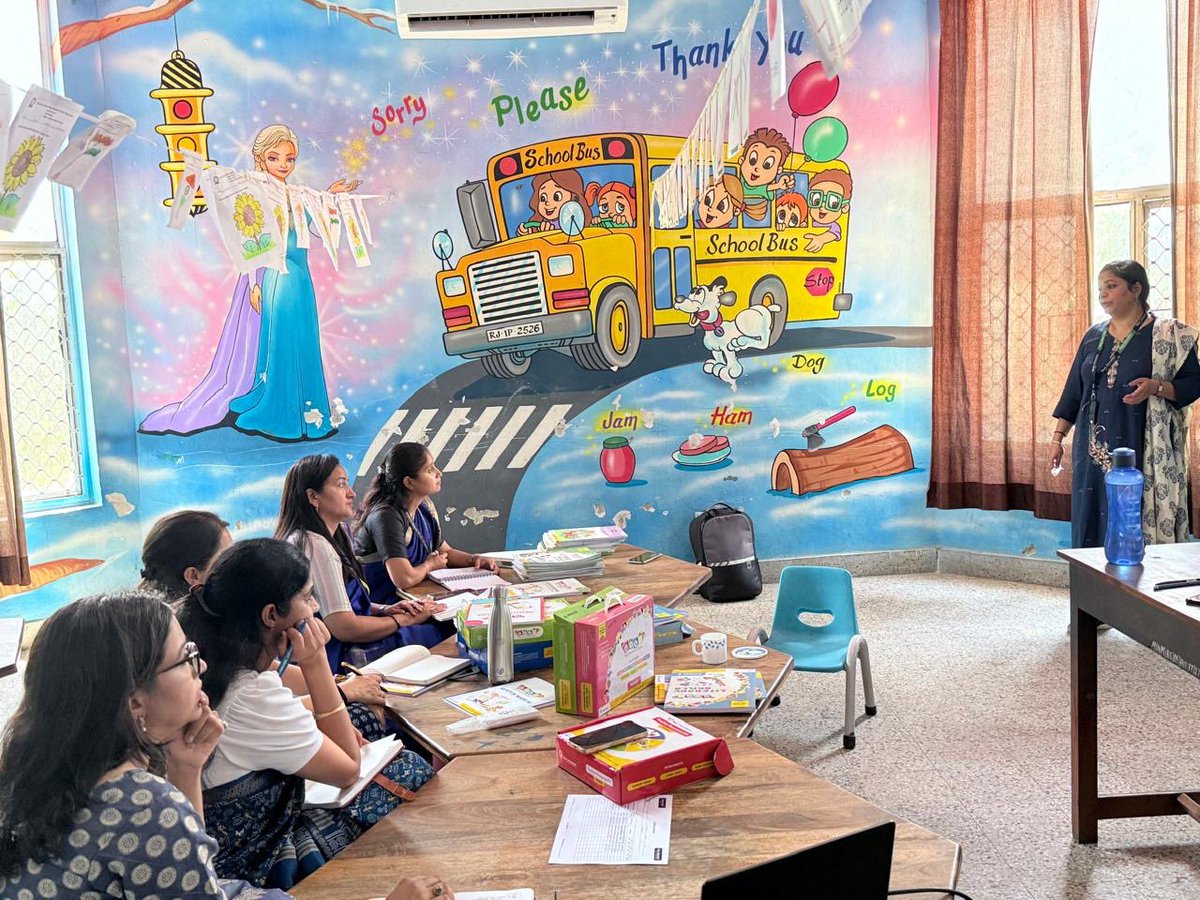 MdvmSchool's tweet photo. Phonetic Sound Teachers Training (Nursery to II)

The phonics training for nursery to grade 2 was designed to equip teachers with effective strategies to teach reading to students. https://t.co/CgrE3FF8bh
