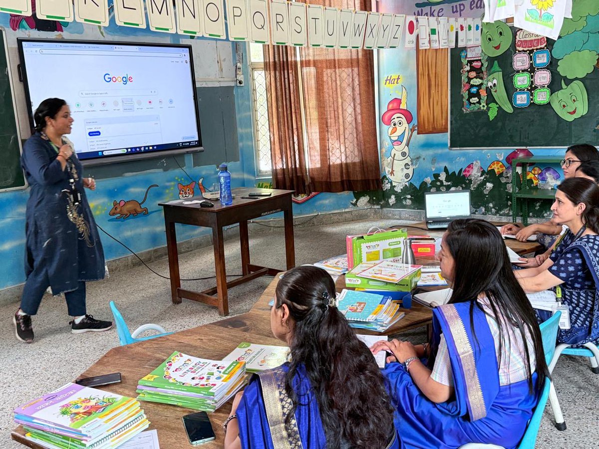 MdvmSchool's tweet photo. Phonetic Sound Teachers Training (Nursery to II)

The phonics training for nursery to grade 2 was designed to equip teachers with effective strategies to teach reading to students. https://t.co/CgrE3FF8bh