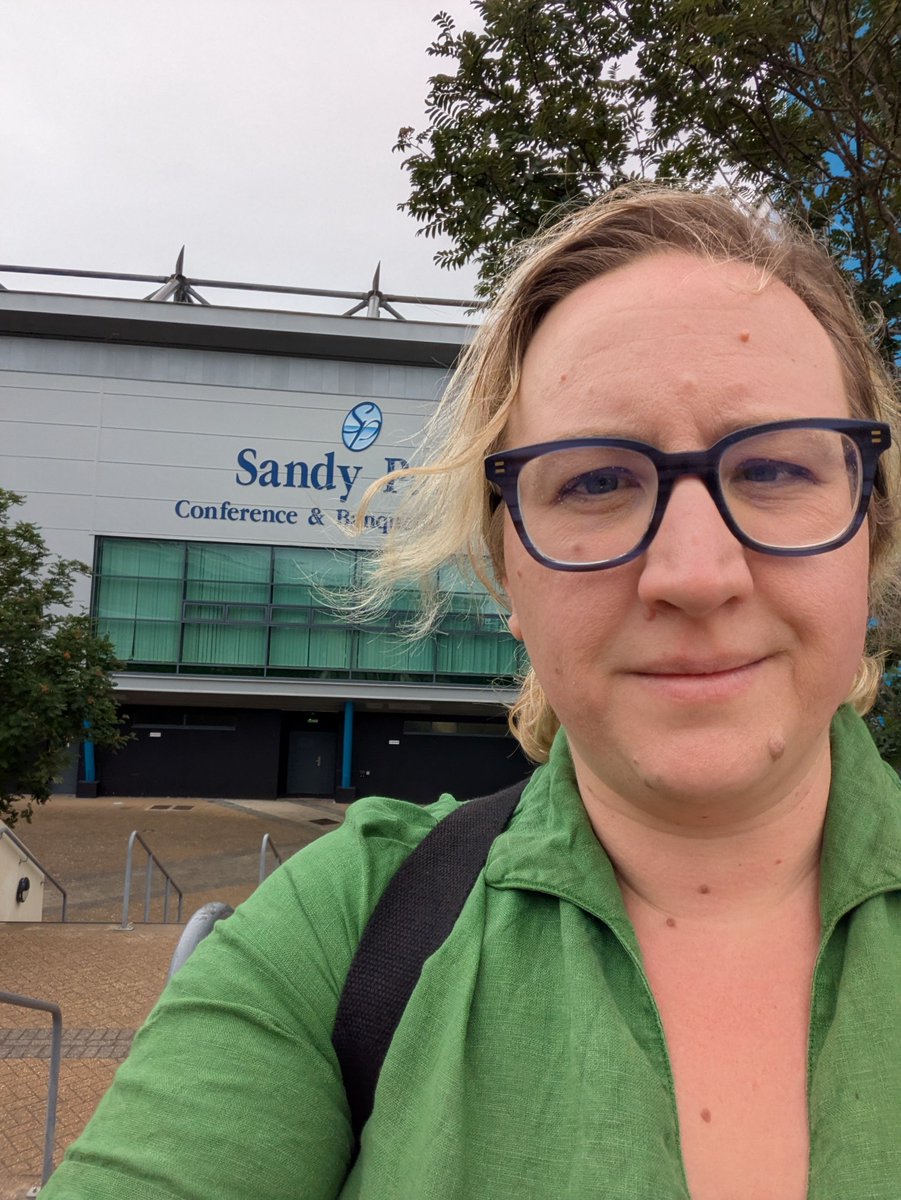 DevComsTogether's tweet image. Our team love getting out and about, it's all about building connections🤝 Funding Development Manager Nat is attending the South West Connect Conference today at Sandy Park, run by the @sw_ISDN. A full day ahead of #knowledge and #networking! #digitalhealth #devon #dct