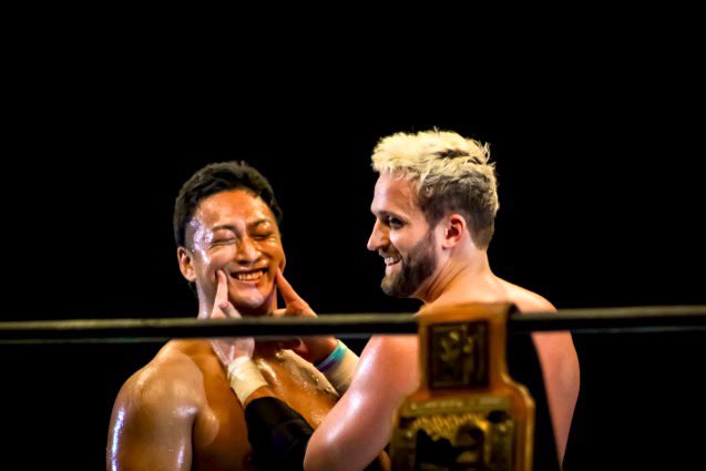 Shooter_us's tweet photo. 待って��よ🫰（@elpwrestling ） https://t.co/XqJbxU5w1b