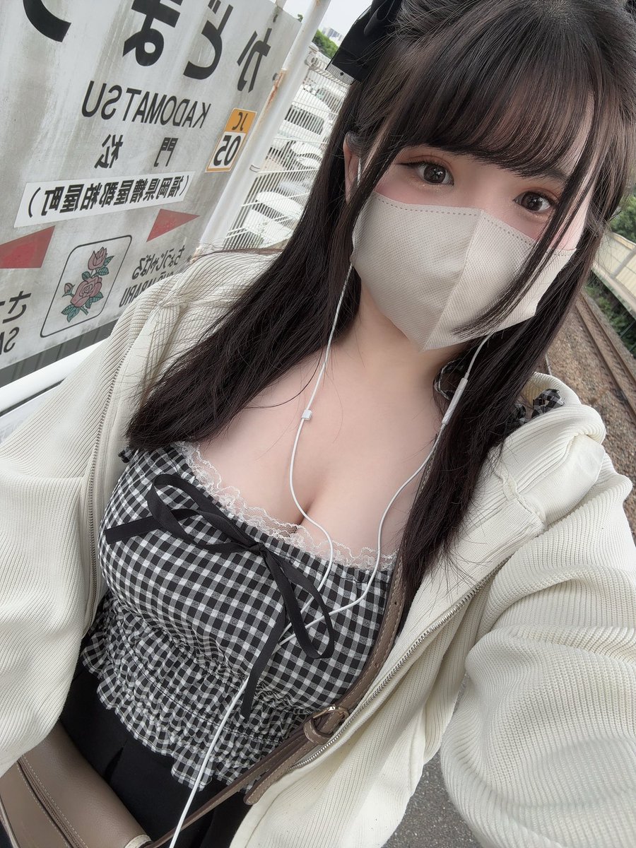 emupachi_777's tweet photo. 𓈒 𓏸 𓐍 7月スケジュール 𓐍𓈒𓏸

1年の半分がもう終わっちゃった…
今月も地元福岡中心に遊びに行きます❕

来店少ないですがリポストで
応援してくれると嬉しいです🐱ྀི
推しは推せる時に押せ?⸜❤︎⸝‍

拡散よろしくお願いします🙇🏻‍♀️՞

(PR) https://t.co/JOQqJaHyqJ