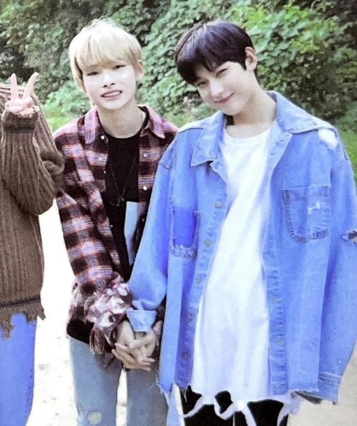 allforchulsoo's tweet photo. AWWW ni-ki's message for sunoo 😭😭

"sunoo, in the end,
oor (our) friendship means the most!
happy birthday :)"

DONT TOUCH ME IM CRYING 😭😭

#NI_KI #SUNOO https://t.co/lszfBLVoE5