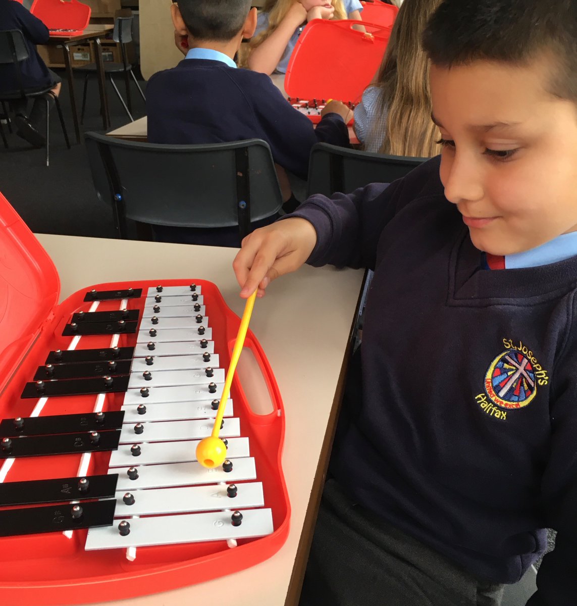 stjosephshx3's tweet image. Year 3 had their weekly glockenspiel lesson today.