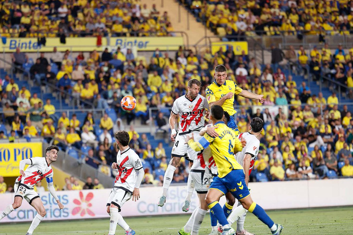 Pasión Amarilla (@udpasion) on Twitter photo 📣 La UD Las Palmas ya conoce su itinerario completo en Segunda División 📝⚽🐥
Foto: <a href="/UDLP_Oficial/">UD Las Palmas</a> 📸
#LaLigaHypermotion #LaUnionHaceLasPalmas #PasionAmarilla #GranCanaria
Síguelo aquí 👉🏾 acortar.link/IfOs7Z 📣 La UD Las Palmas ya conoce su itinerario completo en Segunda División 📝⚽🐥
Foto: <a href="/UDLP_Oficial/">UD Las Palmas</a> 📸
#LaLigaHypermotion #LaUnionHaceLasPalmas #PasionAmarilla #GranCanaria
Síguelo aquí 👉🏾 acortar.link/IfOs7Z