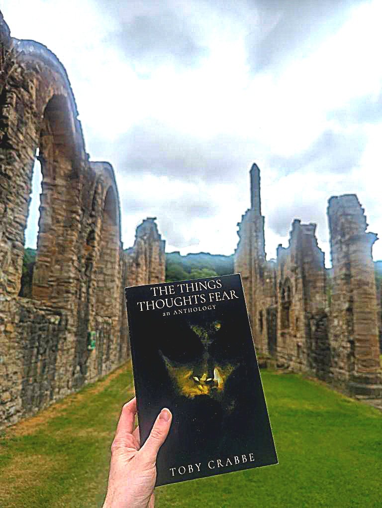 CrabbeToby's tweet image. Good to see my readers taking my book on your! 🖤🏰🪦 #writingcommunity #horror