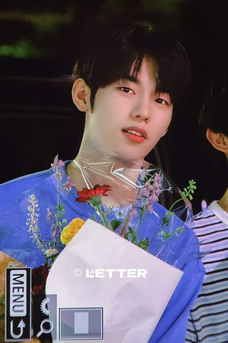 250624

수고했어~ 
잘했어 우리 정현이🫳🏻🫳🏻

#이정현 #LEEJEONGHYEON 
#이븐 #EVNNE