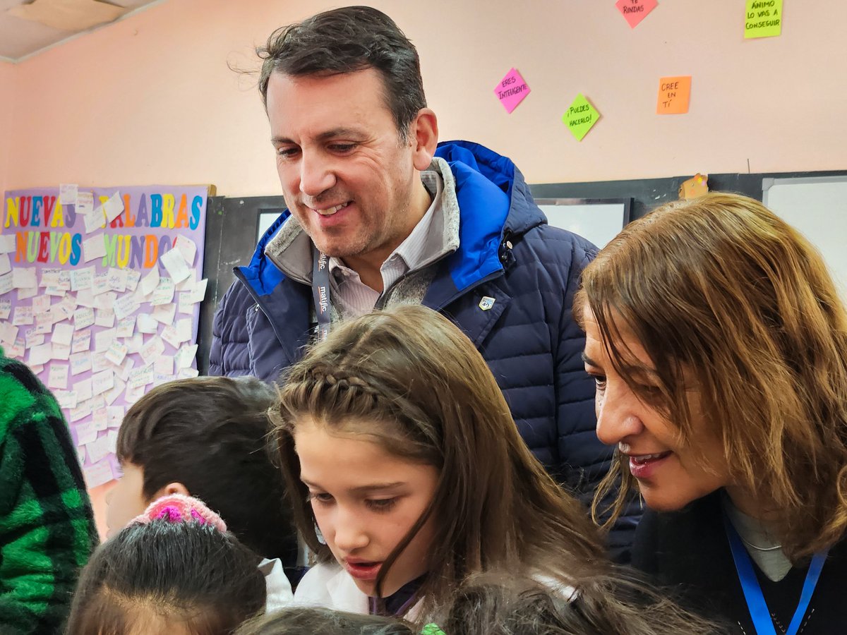 TadeoGZ's tweet photo. #RecorriendoEscuelas 🚛 Llegamos a #Polvaredas a la Escuela N° 1-142 Correo Salinas para entregar un carro tecnológico con compus y proyector más las plataformas de matemática e inglés, #Matific y #Cumbre.
Una oportunidad para los 20 estudiantes de nivel primario que asisten a la escuela.
Con #Edutec estamos transformando la educación 🚀
#EducaciónMendoza