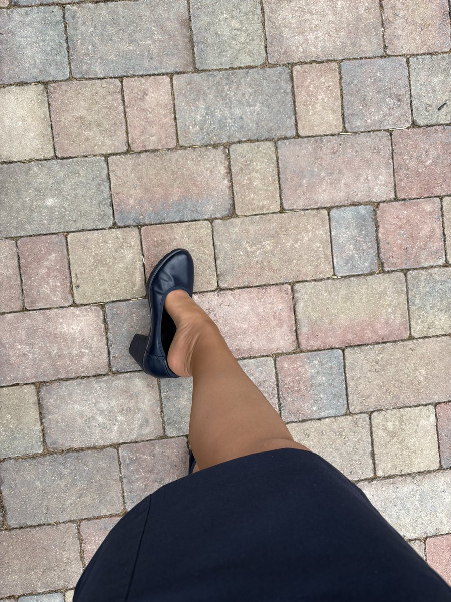 I need coffee sending 

Aching arched feet 

One tired goddess 😴😴😴😴