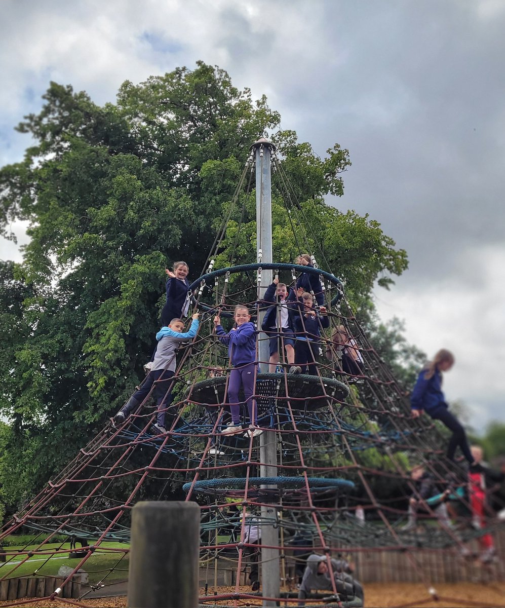 A big thank you to our parent helpers who came along today! 🙏
