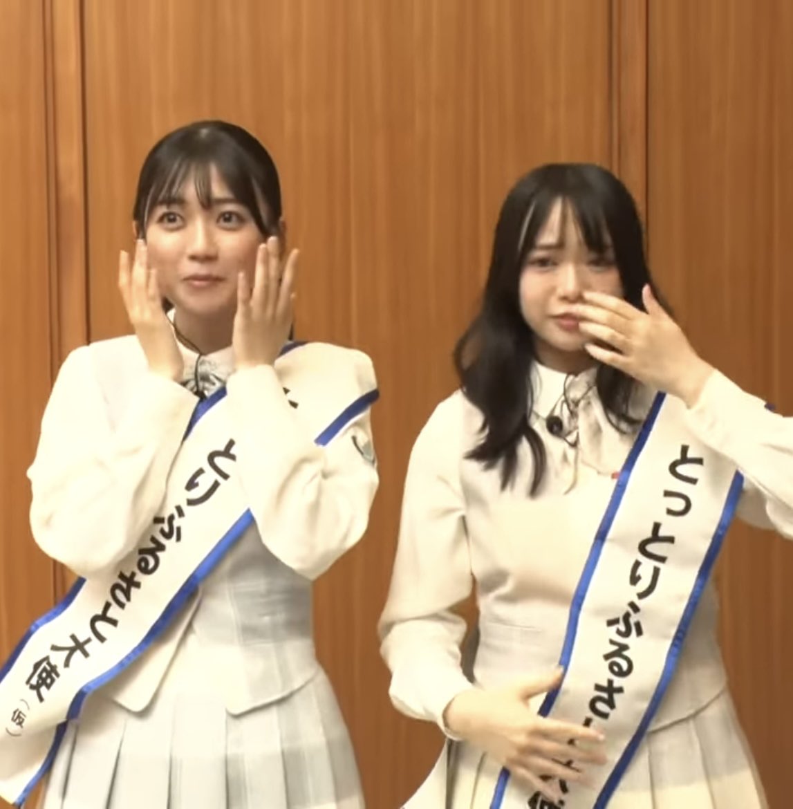 KKR_OHSM6's tweet photo. ギリギリ㊗️1周年ポスト❣️
#とっとりふるさと大使 も #wistar も本当に素晴らしくて誇らしいし、何ならこの1年さらに想像の上いく活躍して新たな景色見せてくれるひらほ〜を推してて最高だよー😘💖
#平尾帆夏 #山口陽世
#小西夏菜実 #上村ひなの #河田陽菜
#日向坂46
#hirahotalk https://t.co/j6hh2vSbZN