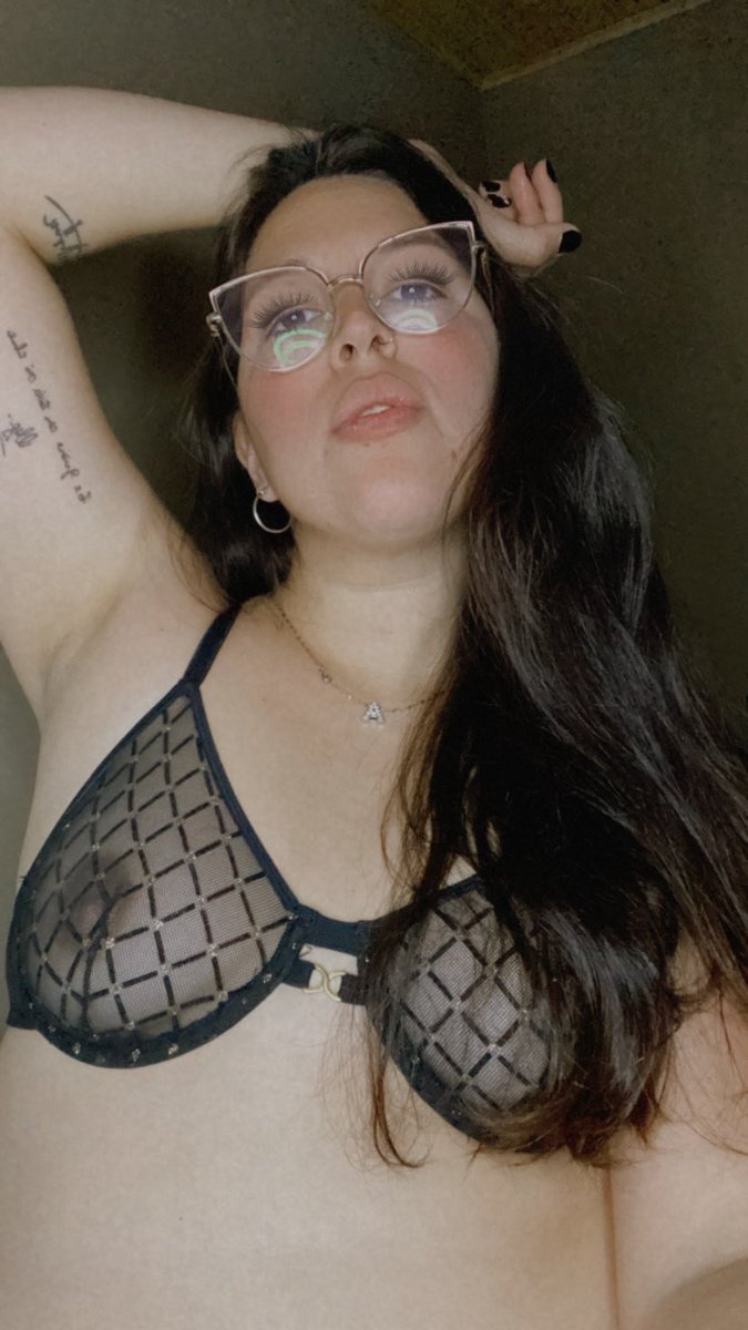 tiffanygoddes4's tweet photo. Are you drooling over your phone like a dog?
How pathetic.
You only get to look because I allow it.
Want more? Pay up.
👇 https://t.co/VGySGbzSS9