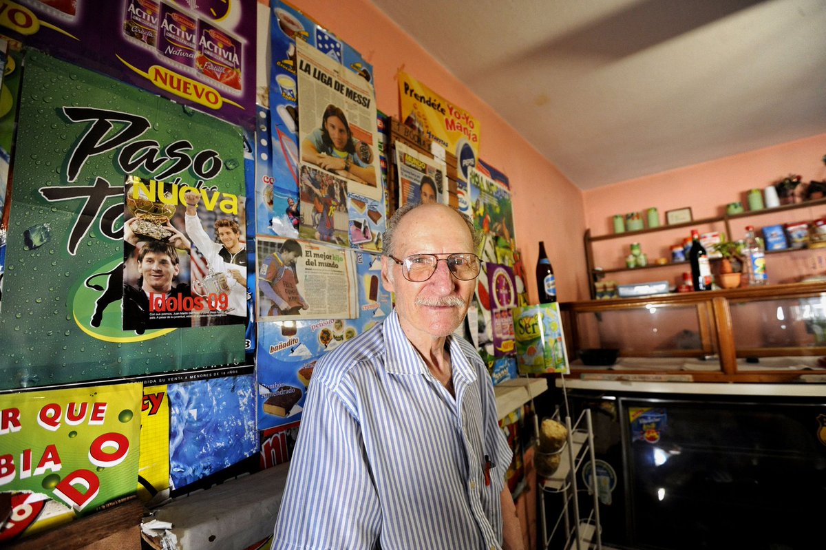 Hoy cumple de #Messi. Recordé nota breve que hice su abuelo Eusebio en 2011. El que acompañó primero en las canchitas de Grandoli y después en Malvinas.