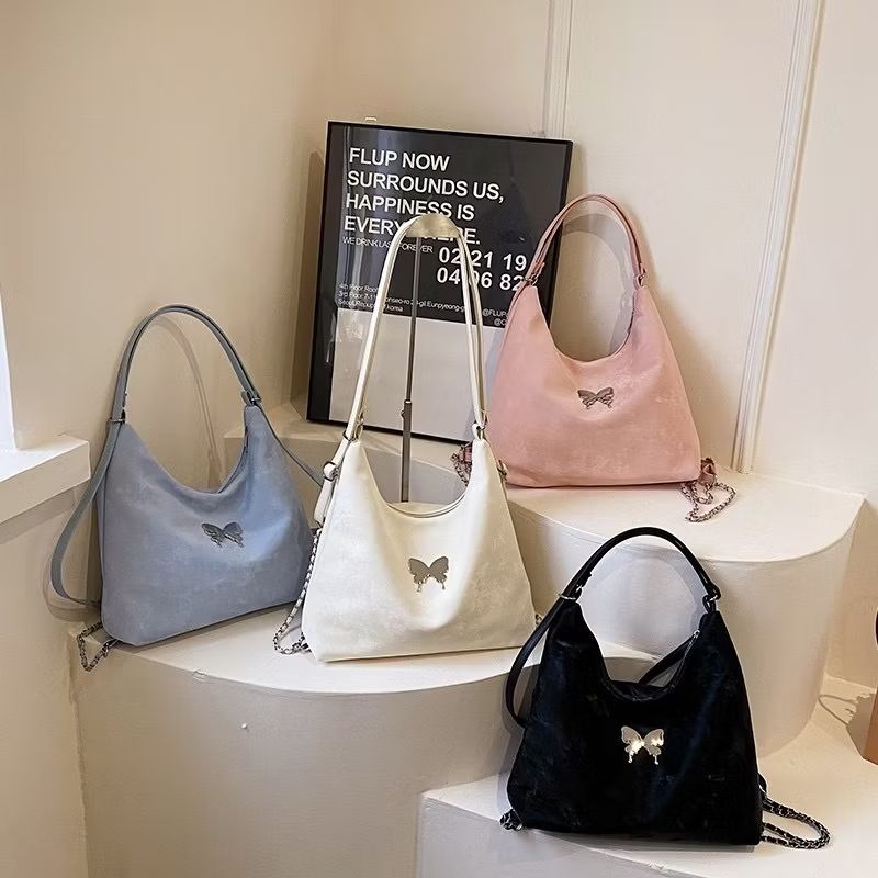 heltyamp's tweet photo. Cek Tas selempang Tas Wanita Tas Tote Wanita Ransel Wanita Tas Bahu Rantai Serbaguna dengan harga Rp52.000. Dapatkan di Shopee sekarang! https://t.co/01MpUQWgBv https://t.co/teyDOSTAy9