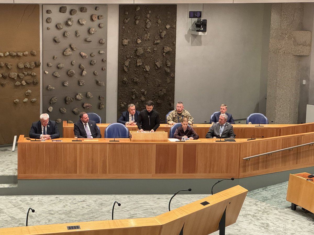 Zelensky: Russia must see that Ukraine will not be left alone.