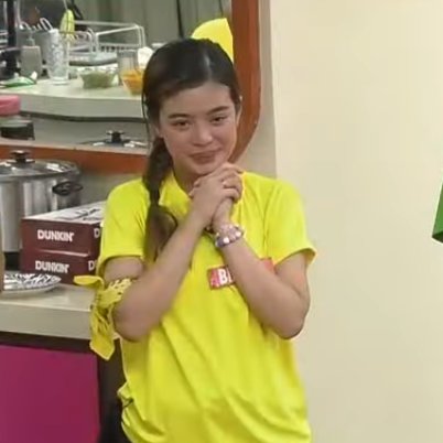 bianca knew they rawi deserves this so much and the way she looks at will huhuhuh ijk she's soooo proud of him!!! all those "kaya mo yan" "wag magbabago ah" "ito na yun" she believed in him so much 😭