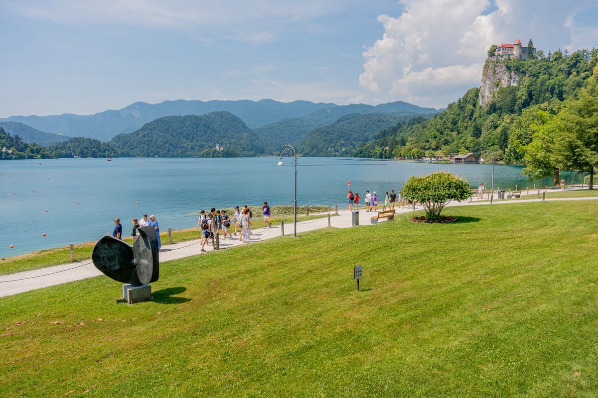 The last scholl bell has rung, backpacks are down, and little feet are already wading into summer. 💧☀️

Wishing all our young explorers a summer full of swims, sunshine, and sweet adventures — at the lake, at the sea, and everywhere in between! 🌊🍦
