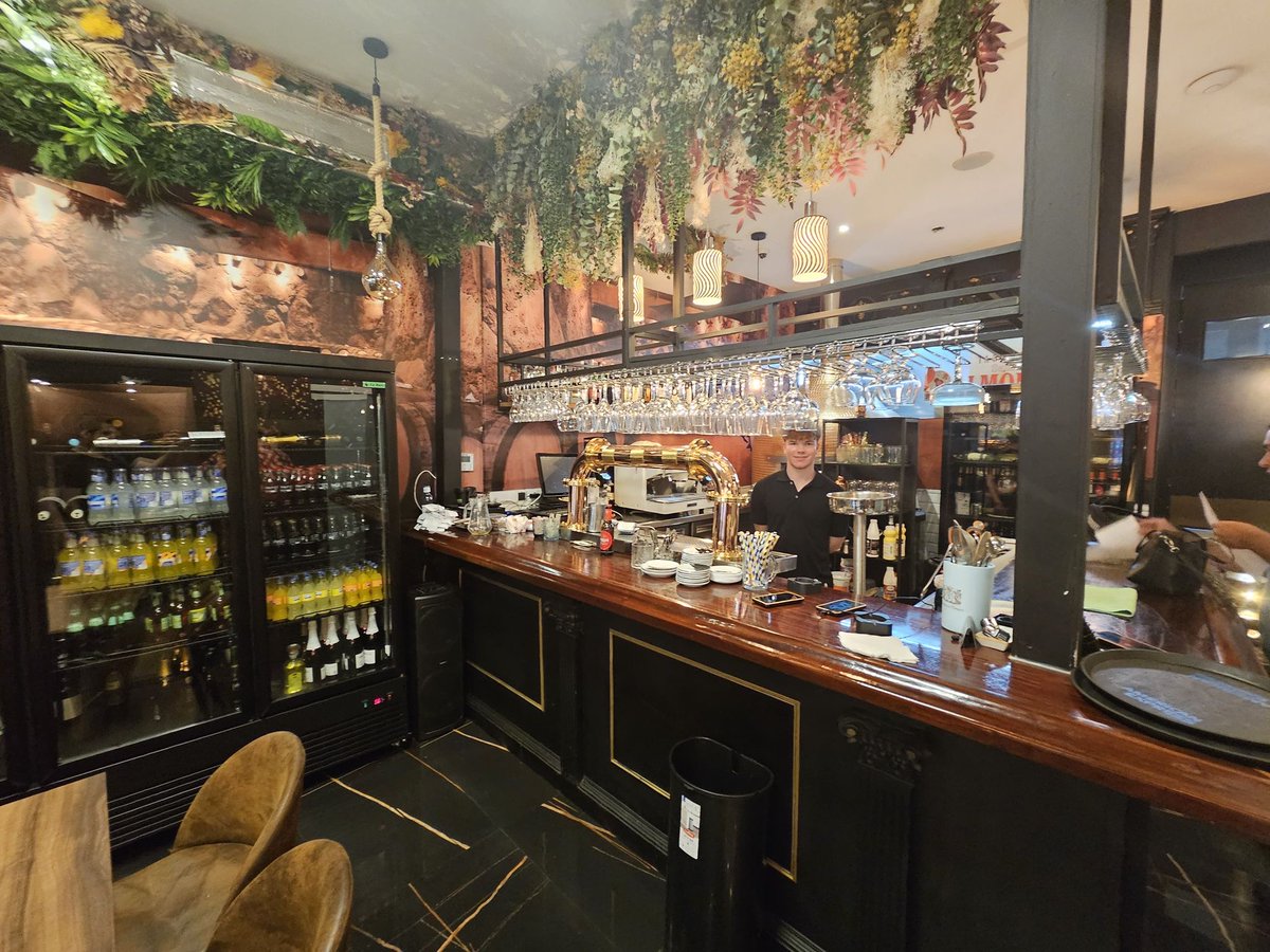 Saludos from Alicante! 👋

Our #WorkExperience Abroad programme took the students from <a href="/CarmelCollege/">Carmel College</a> on a unique experience in Spain - combining work placements with cultural immersion to help build confidence, #languageskills, &amp; explore a new way of life! 🇪🇸

#weareabtamembers