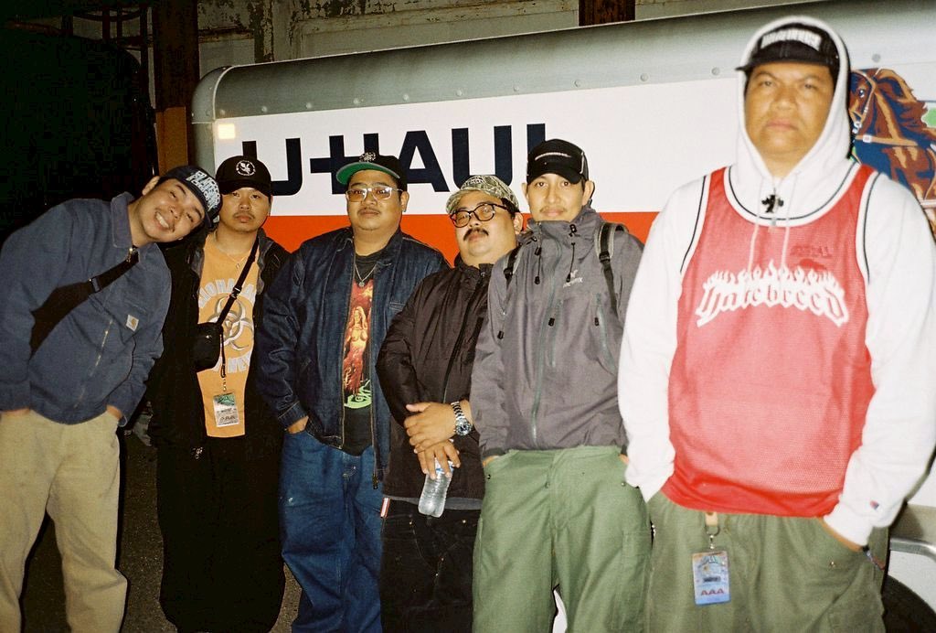 whispershc's tweet image. TIED DOWN FEST 2025 📸
ขอขอบคุณ Creative Economy Agency
และโครงการ Music Exchange 2025
สำหรับการสนับสนุนเพื่อไปเล่นเฟสติวัลในครั้งนี้ด้วยครับ!
🇹🇭🇺🇸
#Whispers
#FlatspotRecords
#Tieddownfest
#Musicexchange2025
#ThaiMusicWave
#CreativeEconomyAgency
#CEA