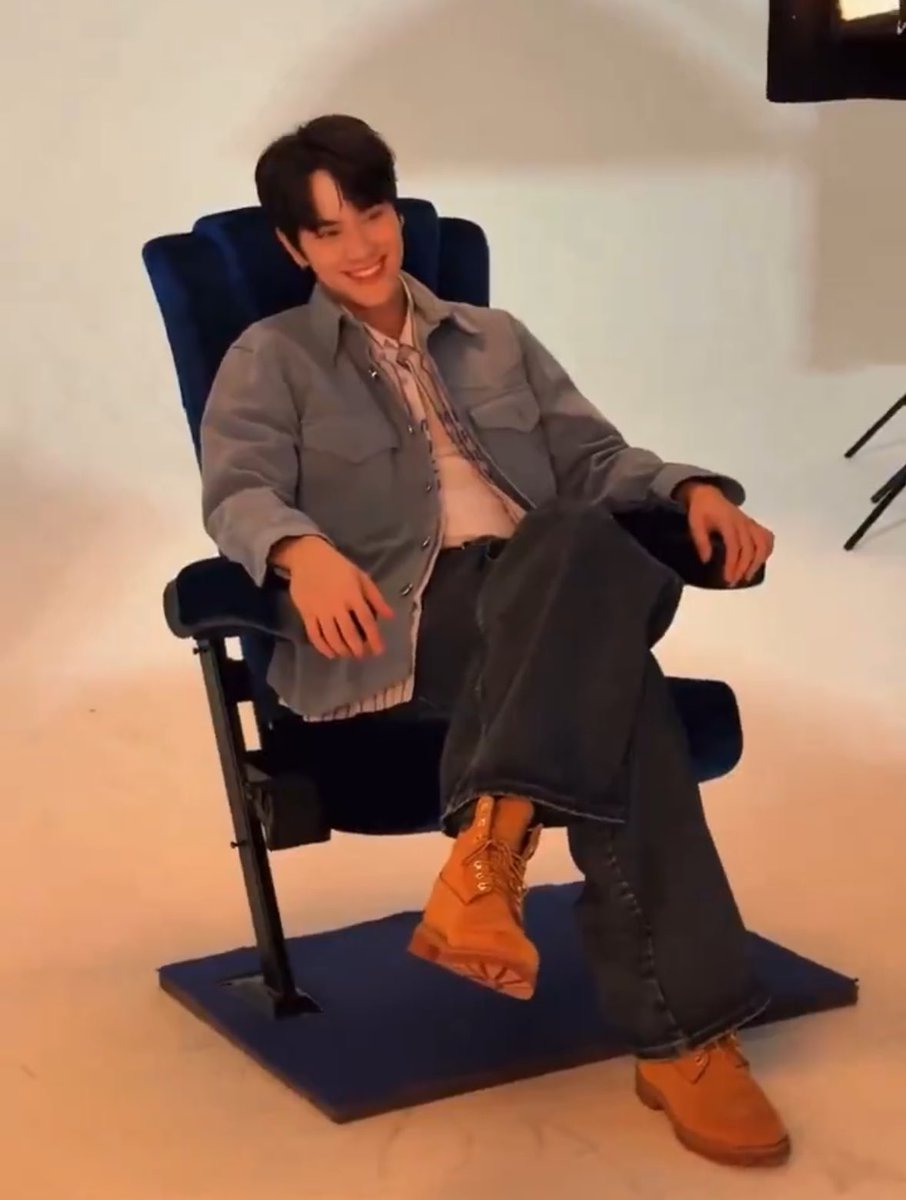 นั่งแบบตุวจิ๋ว เอ้ย ตุวท็อป 🤏🏻

#mynameisnanon