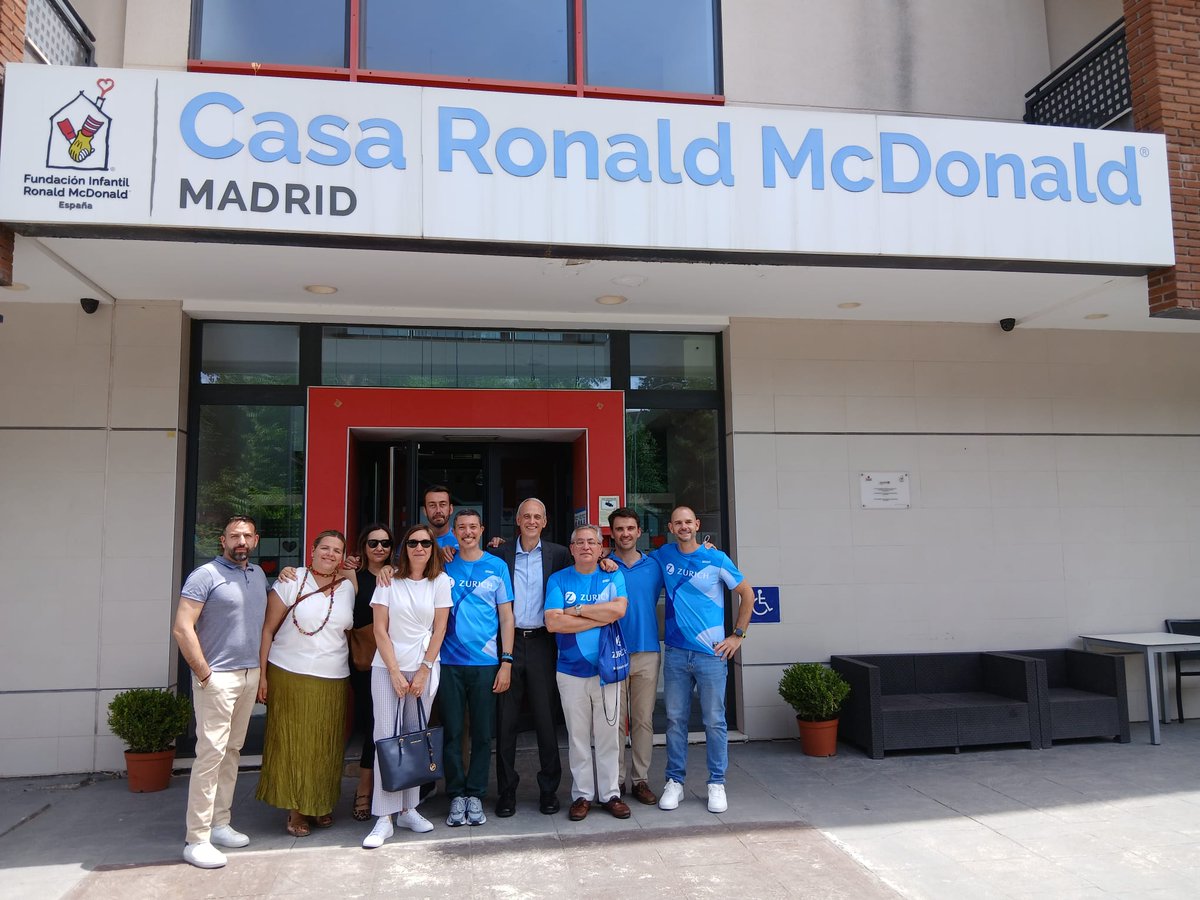 El martes recibimos al equipo de <a href="/ZurichSeguros/">Zurich Seguros España</a> , que nos conquistó con un almuerzo inolvidable: carrillera, risotto y una tarta de queso de otro nivel 🍽️💛
¡Gracias por compartir sabor, tiempo y corazón con nuestras familias! 🙌