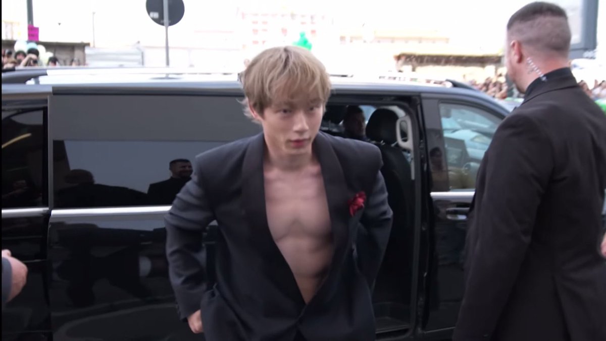 坂口健太郎良すぎる