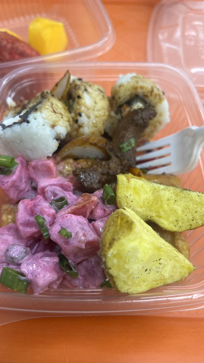 Mazikeen tweet media