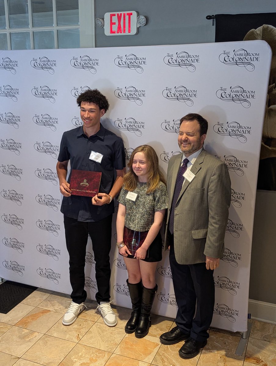 Honored to have received the Superintendent Student Recognition award! Given to only 2 people at my highschool that showcase leadership and academic excellence.