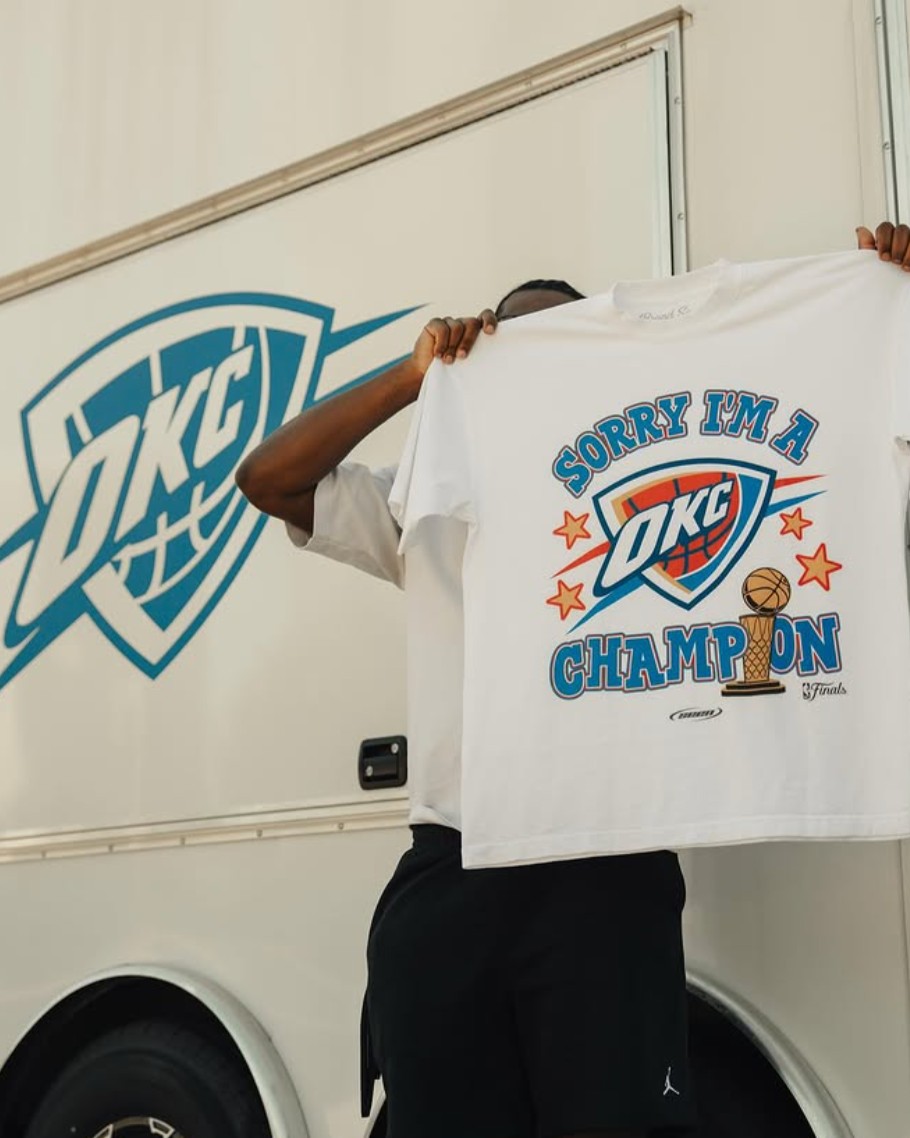 StadiumEssntls's tweet image. Sorry Iβm a Champion πβ‘οΈπ§‘π We partnered with @thebrandseen to bring you this exclusive @okcthunder Championship T-Shirt! Available now at thebrandseen.com!
#MyStadiumEssentials