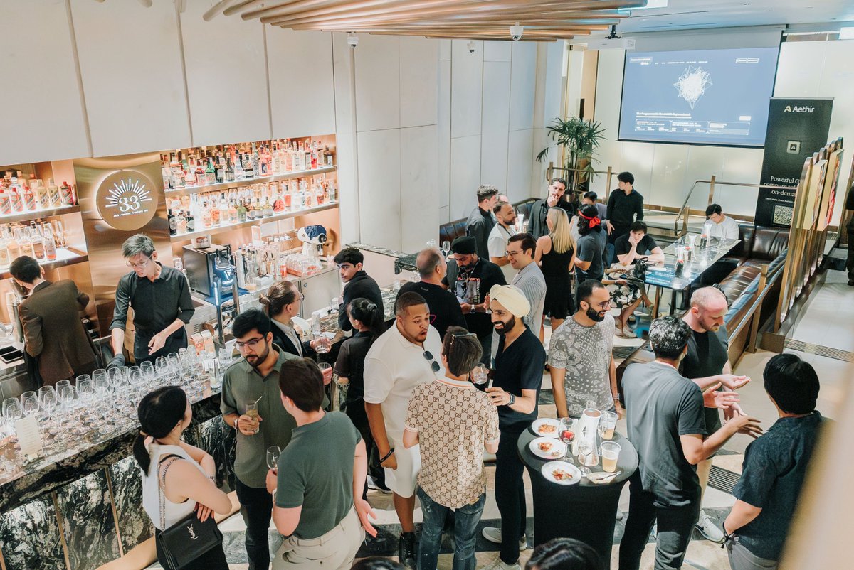 hubdotxyz's tweet image. We had a blast last week hosting a private gathering in Singapore with our partners @AethirCloud &amp;amp; @0G_labs

Decentralized AI × Compute × Bandwidth isn’t theory anymore, it’s becoming reality 🌀

It was also a pleasure for @zastrahub &amp;amp; @tim404x to meet some cult members IRL 👀