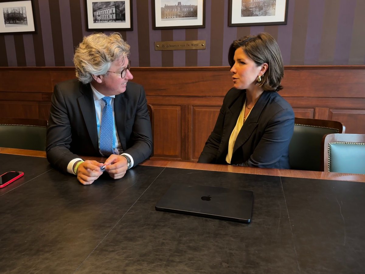 rixa_fursen's tweet image. Im Update-Spezial vom Nato-Gipfel in Den Haag 🎧🎙️: Mit @FrankeBenedikt von der @MunSecConf sprechen wir über die Laune von Donald Trumps, was beim Gipfel noch schiefgehen könnte – und was schon gelungen ist. @POLITICOEurope Jetzt reinhören 🔗 open.spotify.com/episode/4hNSPb…