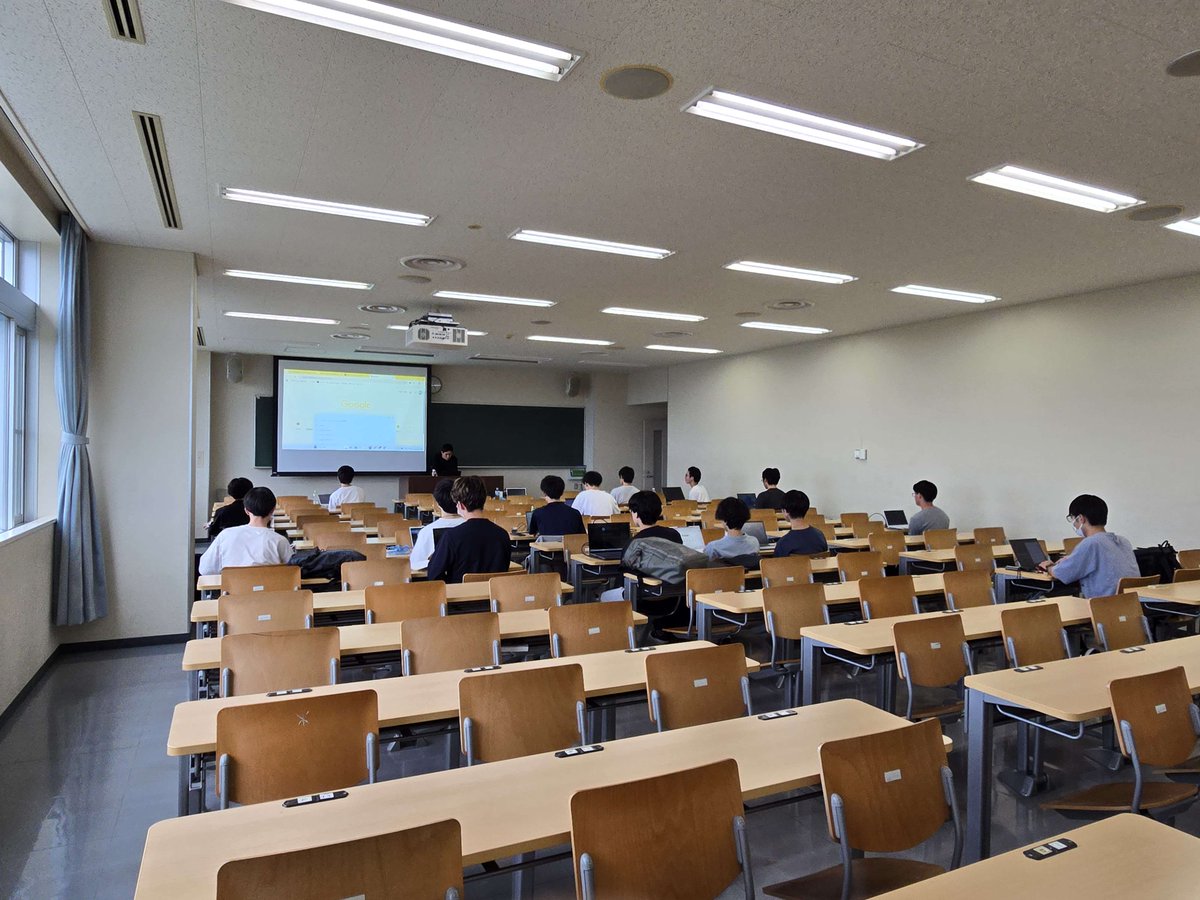 本日の定例会では、株式会社SUKAGAWAチャレンジ様よりご提供いただいた教材を用いて、Web開発勉強会を行いました ! !