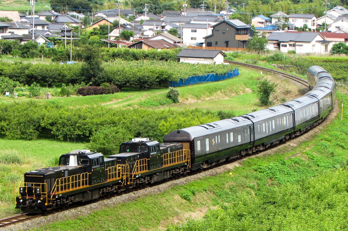 STEx35701635's tweet photo. ななつ星in九州　DD200形代走

先週、特別運行の期間中DD200形によるななつ星が走行するとのことで撮影へ。

お会いした皆様、ありがとうございました。 https://t.co/ZZaIum4Zi8