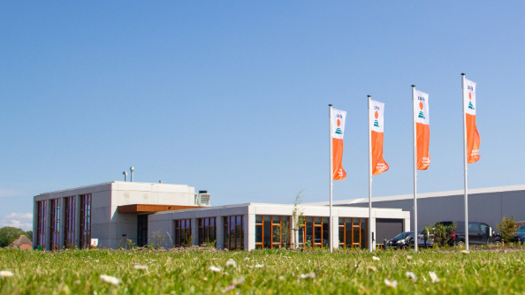 KWS Vegetables heeft afgelopen week een onderzoeks- en ontwikkelingscentrum geopend in Andijk. Het bedrijf, voorheen gekend als Pop Vriend Seeds, bereidt zich met deze nieuwe locatie voor op de toekomst.

ow.ly/awmL50Wfw78

#tomaten #komkommer #meloen #watermeloen #paprika