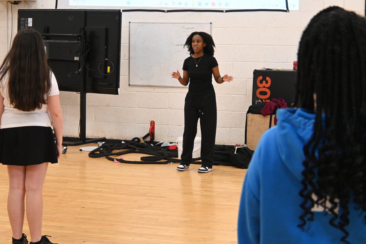 Ms Yarrow tweet media