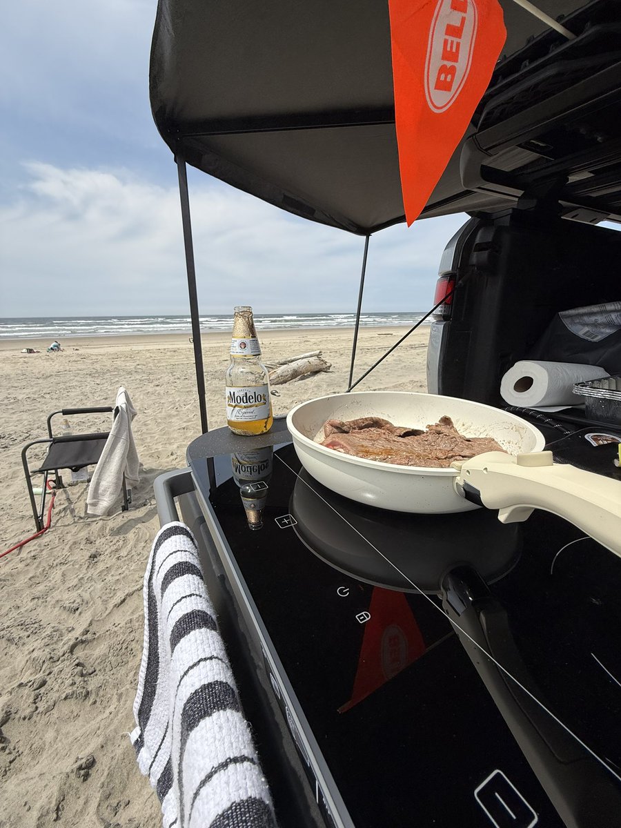Beach Tacos, beer, good company and my truck 🤌🏼