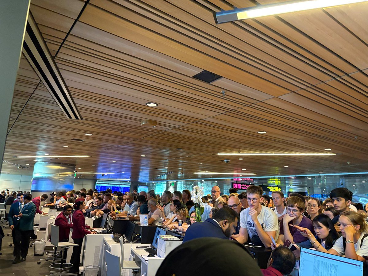 haily89's tweet image. Joke of a 'World's Best Airline' @qatarairways! QR976 DOH-HAN (24/6) is a DISGRACE. I've been held captive 10 F**KING HRS in line, 3 HRS motionless at front! Appalling service, utterly incompetent management.
@BBCWorld @Reuters @CNN @SkyNews #CustomerServiceFailure #ShameOnYou