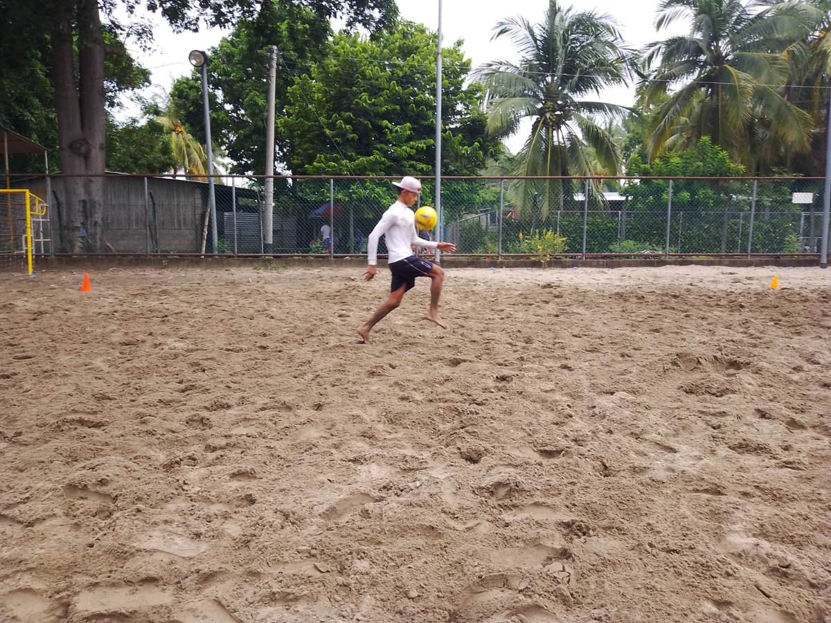 Bitcoinpirraya's tweet image. Agradecidos con Dios🙏 por otro día más de vida, por Disfrutar de lo que nos apasiona el fútbol 🥅⚽️.
Cuando conoces Bitcoin⚡las oportunidades nunka terminan.
@Bitcoinbeach
@IsaacGuerr83881
