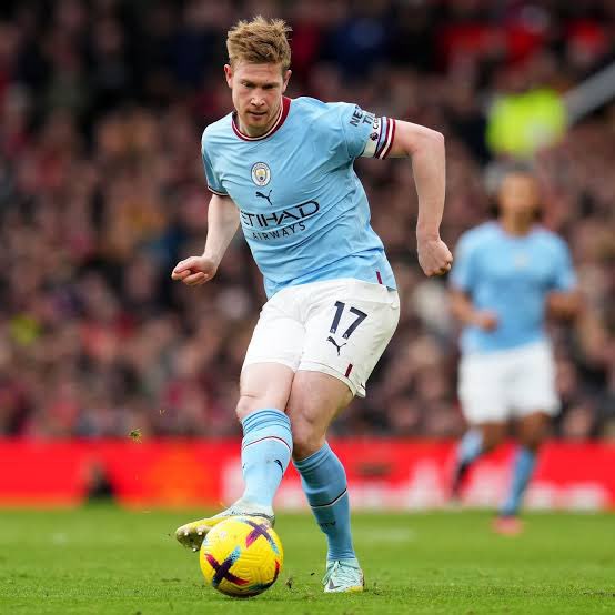 Sir_jaay01's tweet image. Both in their prime, who is the better passer?