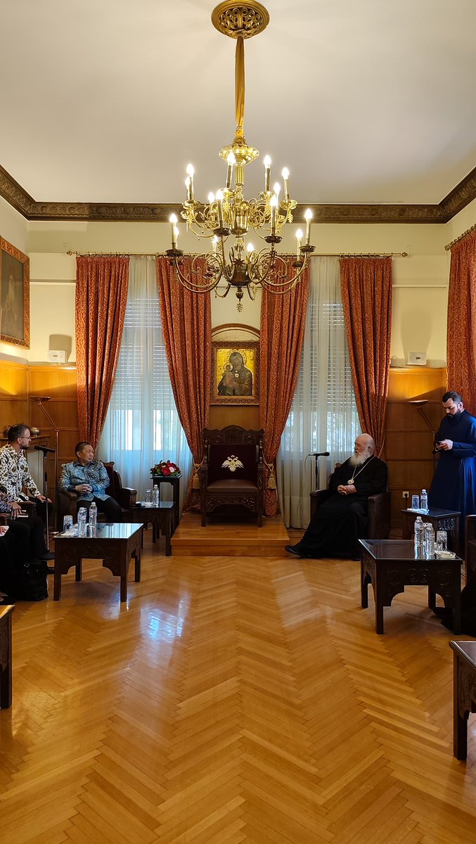 anismatta's tweet image. Selain dengan pejabat pemerintahan, saya juga melakukan pertemuan dengan tokoh-tokoh agama di Athena, Yunani. 

#kemlu #kabinetmerahputih #inidiplomasi #indonesiainathena #yunani