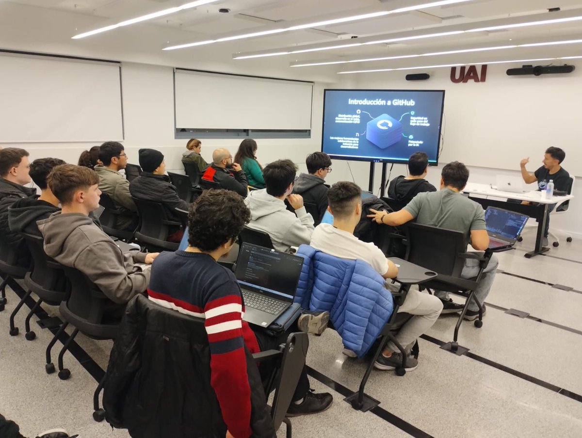 Algunas imágenes del GitHub Global Bootcamp que hicimos la semana pasada junto con @netbaires y <a href="/somosmug/">MUG IT</a>. Gracias por participar !

Sumate a esta comunidad que se viene mucho contenido online y bootcamps presenciales !

buff.ly/E568fLK