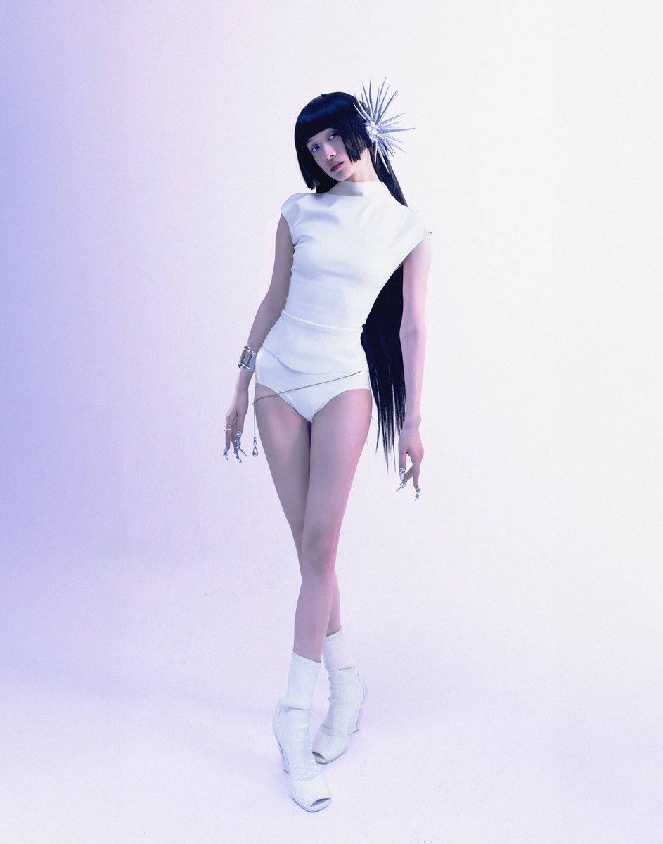 it’s time.

WHERE U R (angel with no feathers) drops midnight tonight!