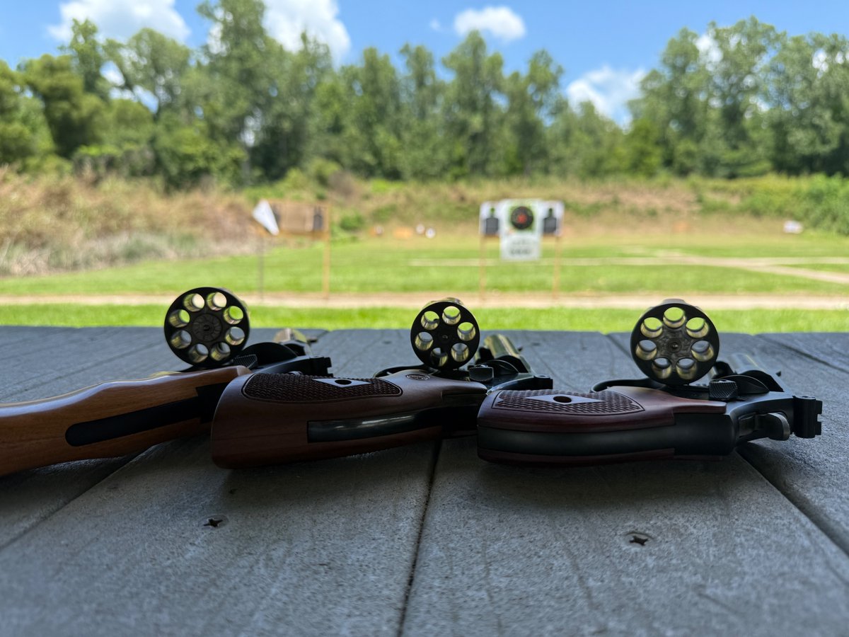 Michael Helms (@firearmshistory) on Twitter photo Weekend revelations from a spontaneous <a href="/Smith_WessonInc/">Smith & Wesson Inc.</a> shootout:
Had revolvers with 6, 7, and 8-round cylinders side by side. The difference is striking—that 8-rounder absolutely dwarfs the 6. More capacity = more bulk for carry, but damn if those extra rounds don't feel good. Weekend revelations from a spontaneous <a href="/Smith_WessonInc/">Smith & Wesson Inc.</a> shootout:
Had revolvers with 6, 7, and 8-round cylinders side by side. The difference is striking—that 8-rounder absolutely dwarfs the 6. More capacity = more bulk for carry, but damn if those extra rounds don't feel good.