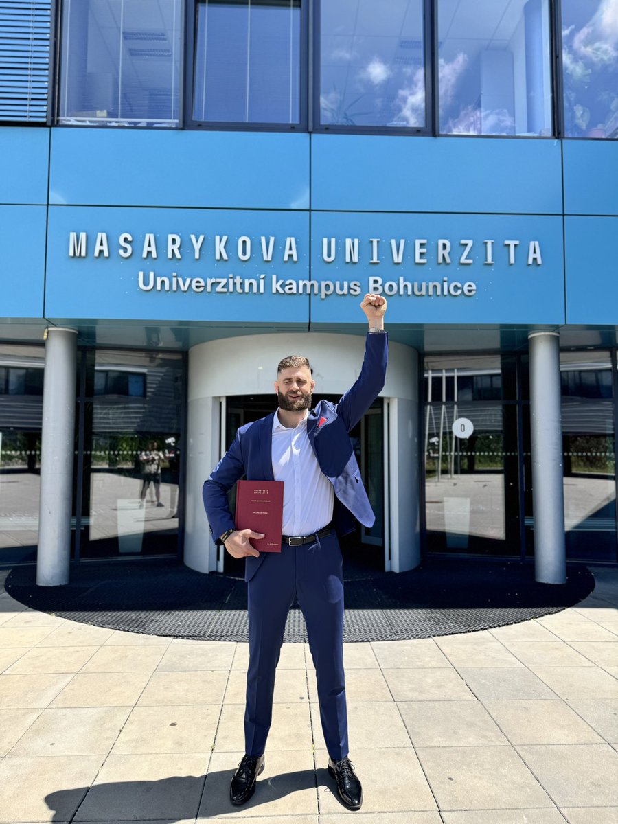 jiri_bjp's tweet image. Mission accomplished.
Step By step walk the thousand-mile road.
Now we can start negotiate about next move⚡️
Thankyou @sport_muni for the amazing years in the SEBS/ASEBS field of study.